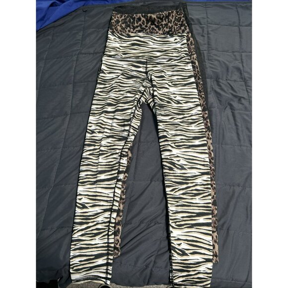 Women’s M Leggings Bundle 3 Animal Print Yoga Pants DIY Define Your Inspiration - Picture 2 of 7
